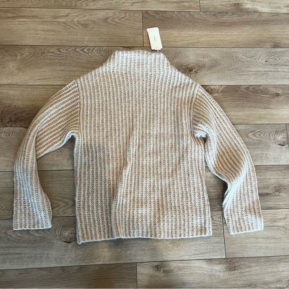 NWT Vince Size Small Ribbed Funnel Neck Sweater Alpaca Wool Soft Thick $375 - Picture 3 of 7